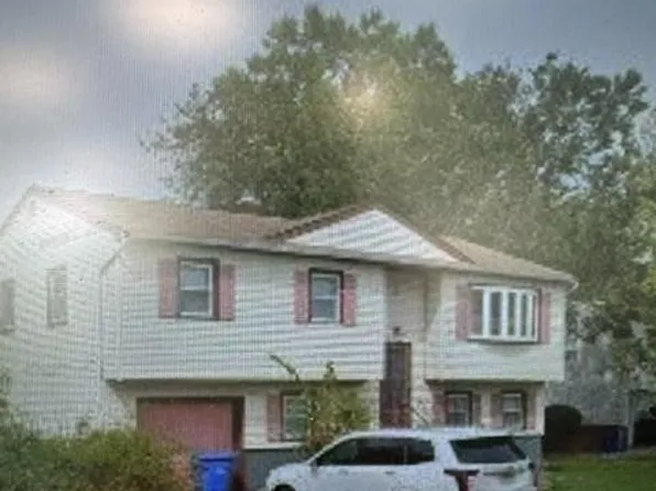 38 Clara Dr, Piscataway, NJ 08854