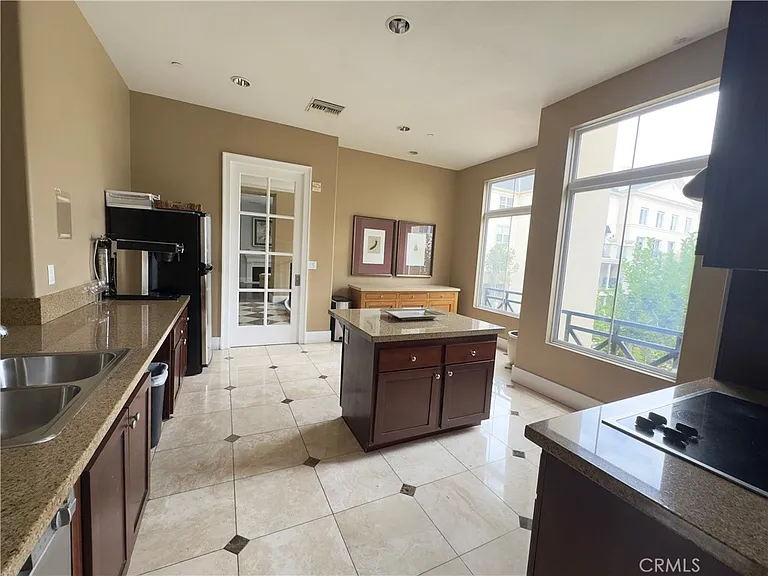 3237 Watermarke Pl — Photo 21