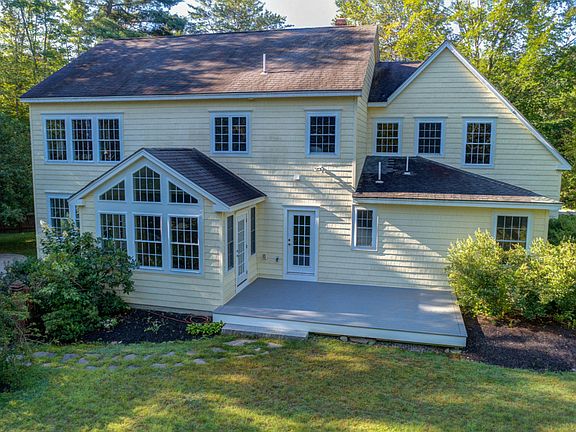 5th image of 29 Brookside Dr