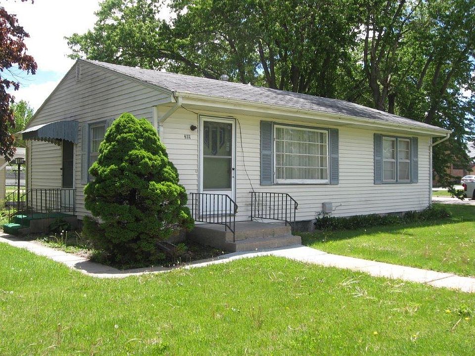 1st image of 309 W 12th St