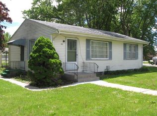 309 W 12th St, Wood River, NE 68883