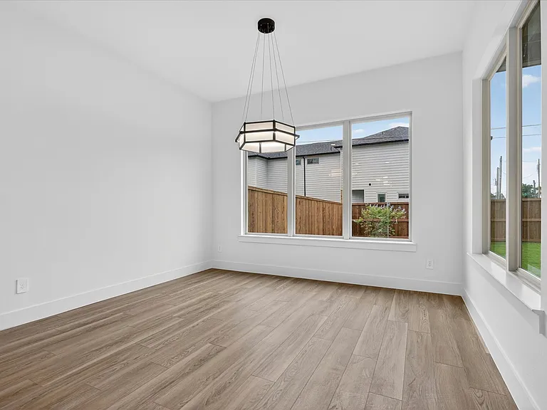 1702 Chattanooga Pl — Photo 7