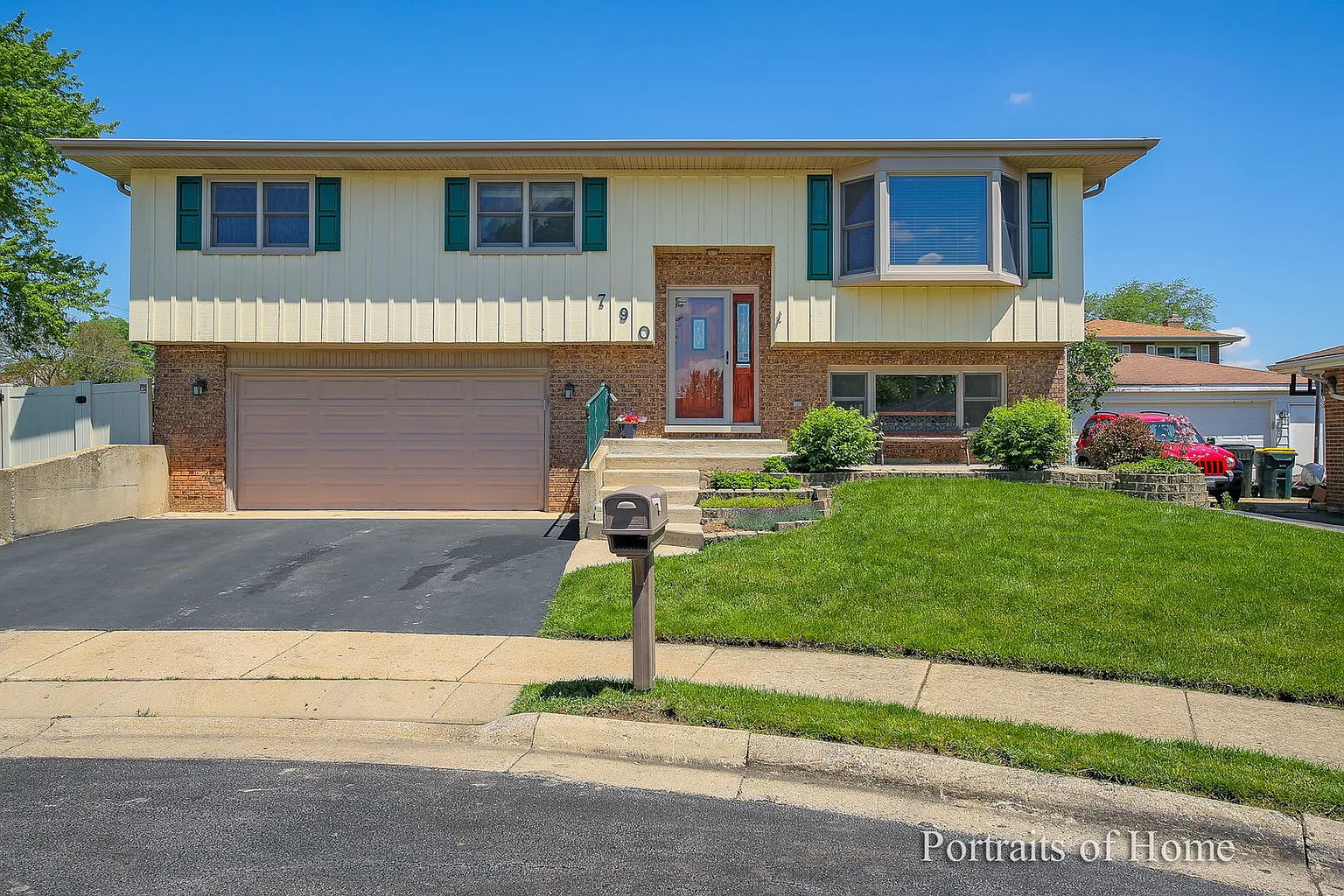 790 Erie Ct photo 1