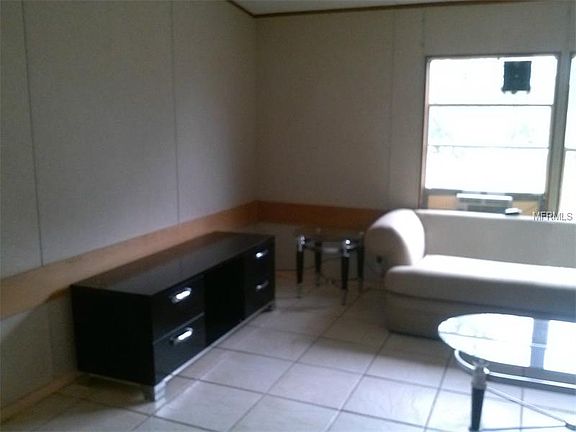 3rd image of 4251 Hinson Ave E