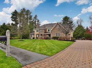 1 Warren Dr, Middleton, MA 01949