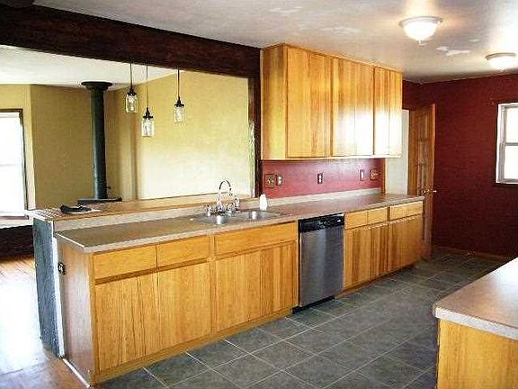 5th image of 13 Square Butte Ln