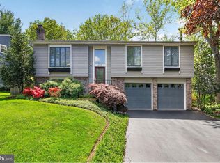5917 Beech Tree Dr, Alexandria, VA 22310