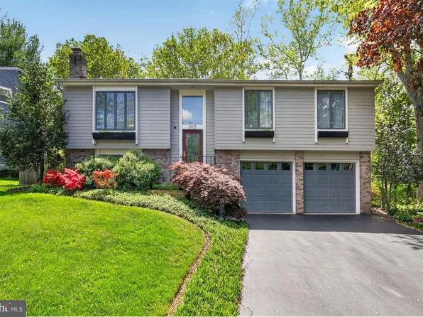 5917 Beech Tree Dr, Alexandria, VA 22310