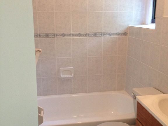 3rd image of 524 E 119th St APT 5