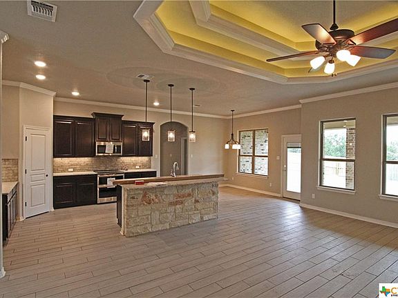 2nd image of 2904 Presidio Cir