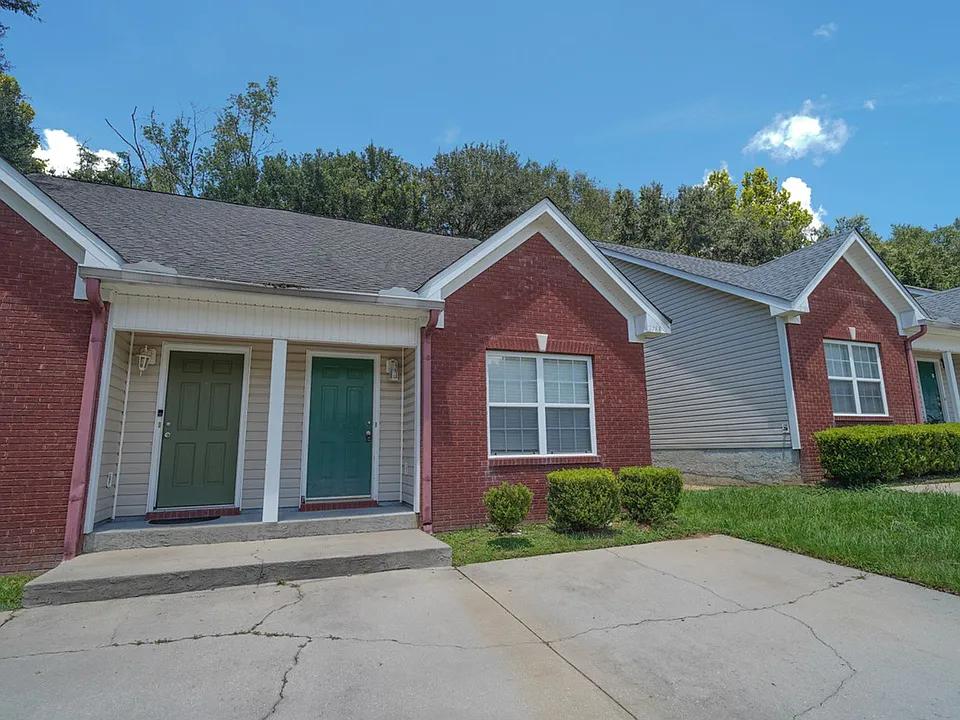 2788 Westbrook Ct