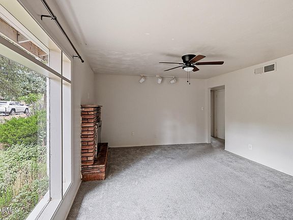 2nd image of 2830 N SCHEVENE Boulevard