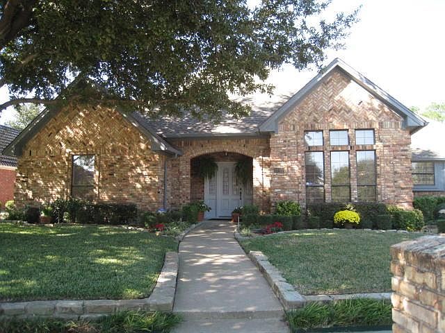 1st image of 1745 Woodhill Ct