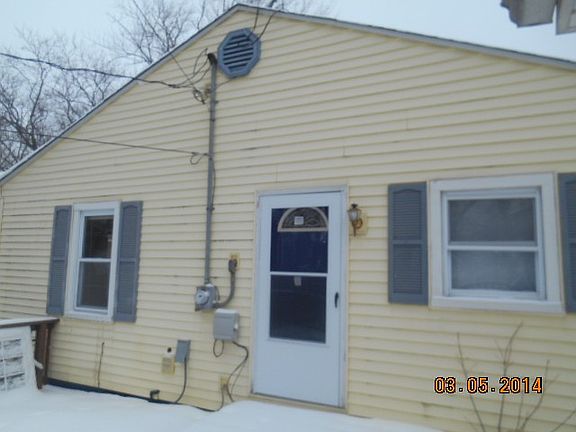 4th image of 2596 Dekalb St