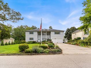 1145 Ruth Rd, Mattituck, NY 11952
