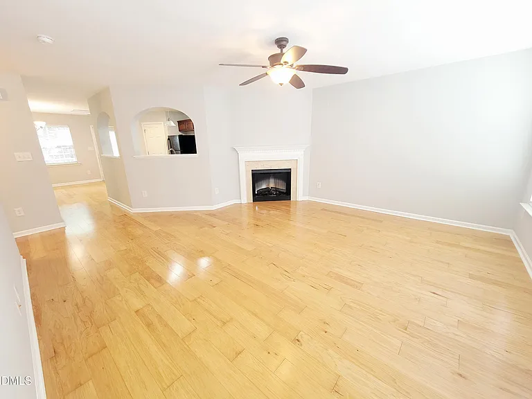 8827 Thornton Town Pl — Photo 16