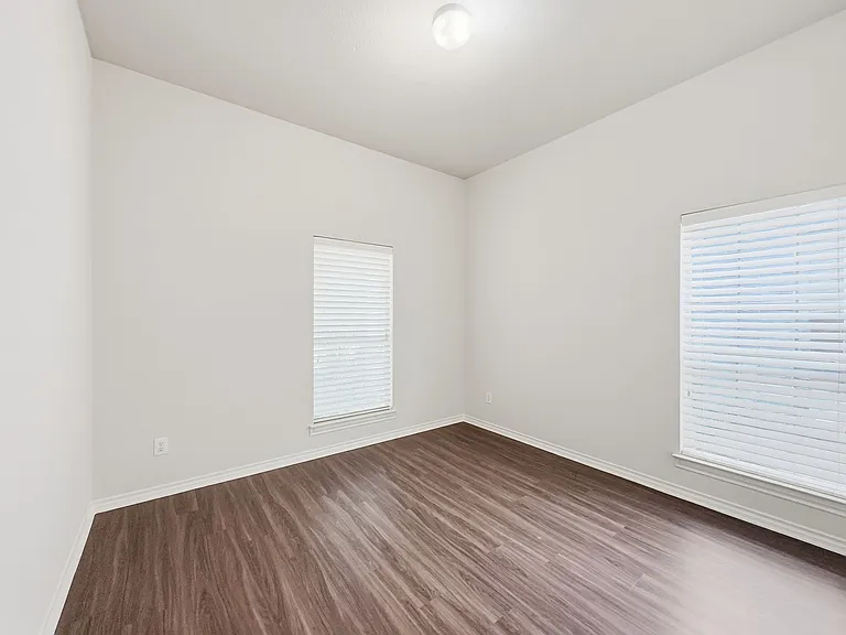 1237 Chattahoochee Dr — Photo 9