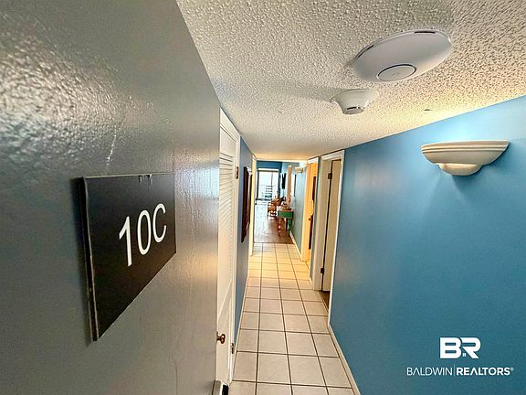 2nd image of 1051 W Beach Blvd #10-C