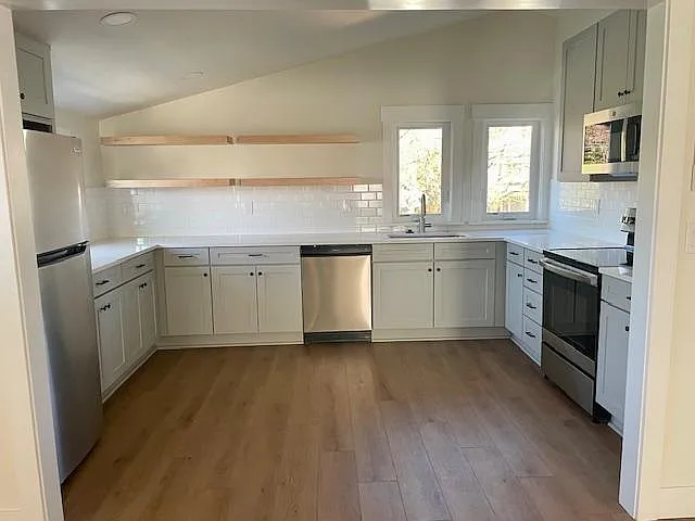 4905 NE 27th Ave — Photo 8