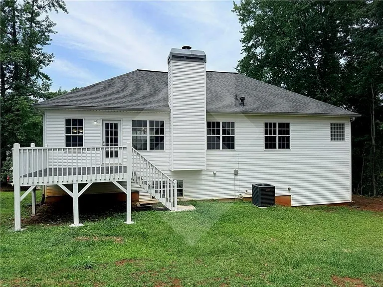 29 Enclave Dr — Photo 16