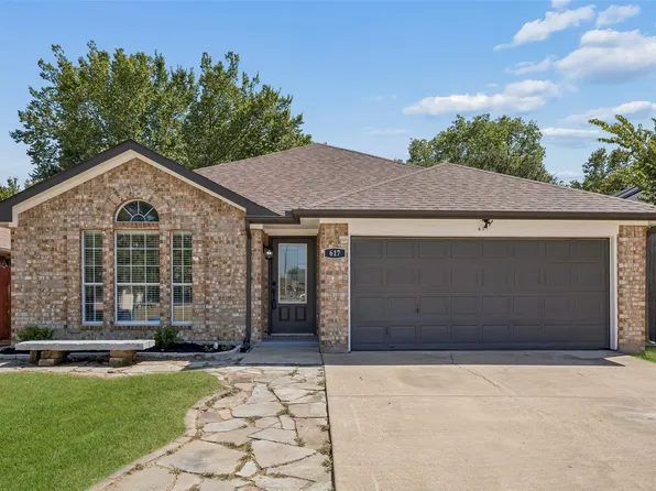 617 Forest Oaks Dr, Grand Prairie, TX 75052