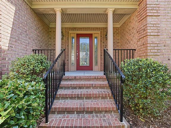 4th image of 536 Thistley Ln
