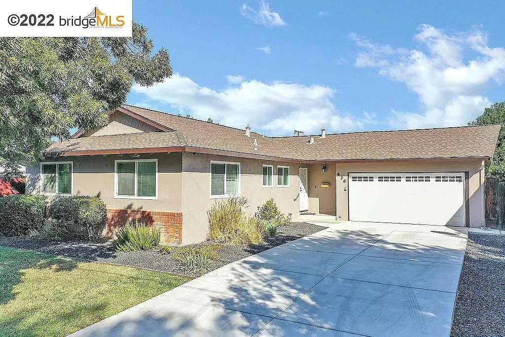 436 Pippo Ave — Photo 1