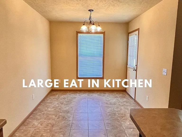 2248 E Timber Oak St — Photo 4