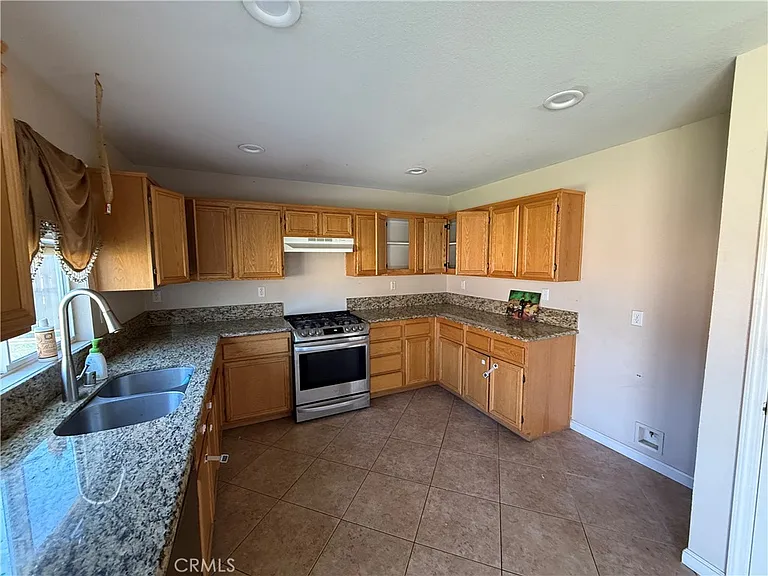 33072 Gypsum St — Photo 4