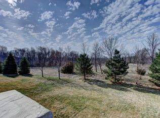 10406 Vera Cruz Dr N, Brooklyn Park, MN 55443