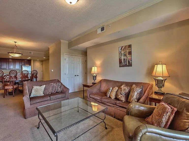213 W College Ave #802 — Photo 5