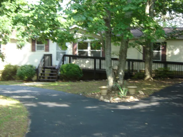 4064 Rucker Rd, Moneta, VA 24121