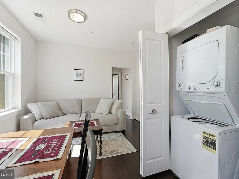 315 G St NE #306 — Photo 10