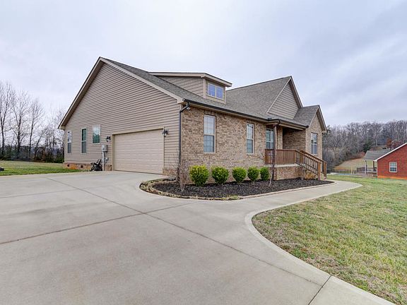 2nd image of 1117 Kessler Way