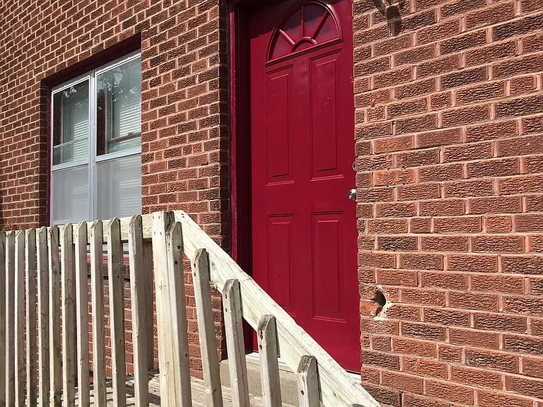 201 W Washington St — Photo 1