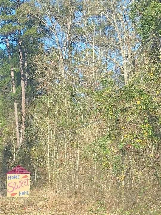 1st image of Pineview Dr