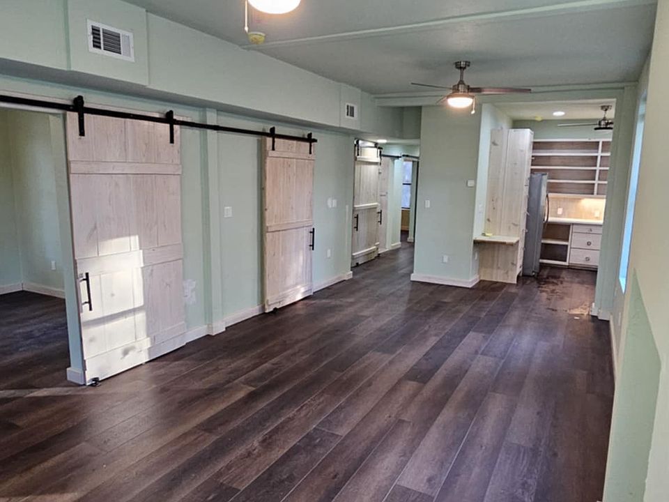1st image of 1423 SE 2nd Ave