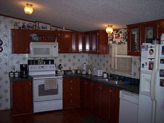5th image of 176 Deer Chase Dr