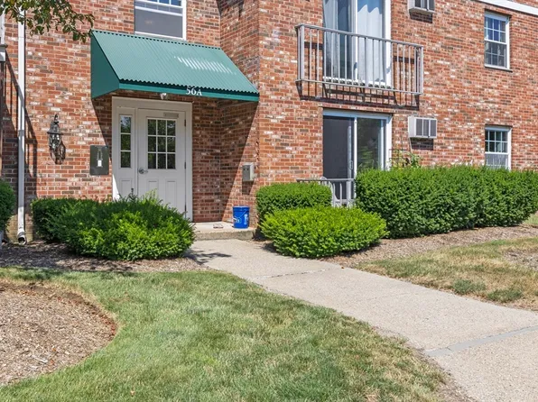 56 Townsend St APT A4, Abington, MA 02351