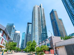 15 Fort York Blvd #1507, Toronto, ON M5V 3Y4
