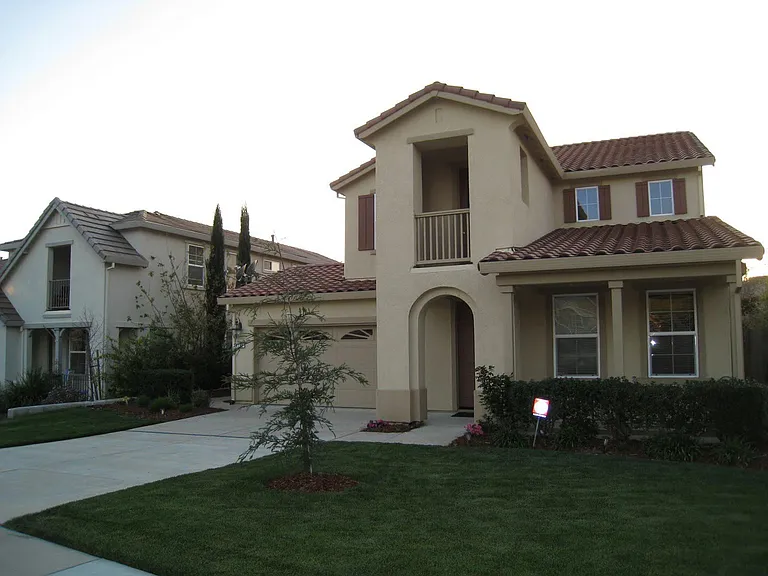 4782 Concordia Dr — Photo 2