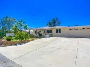 2032 Pomegranate Ln, Fallbrook, CA 92028