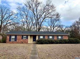 1508 Summerlane SE, Decatur, AL 35601