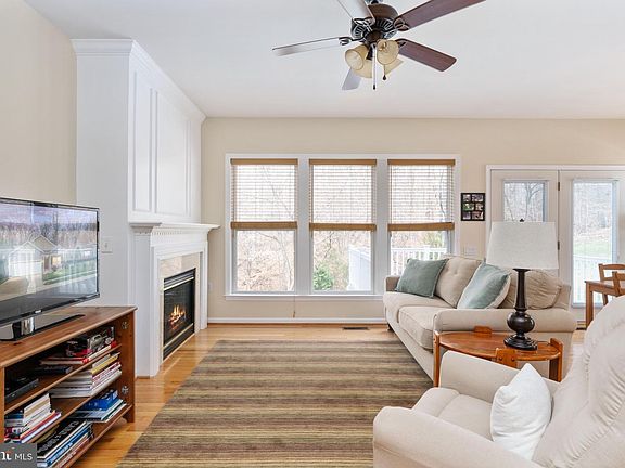 2nd image of 6 Dayton Cir