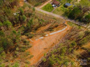 3824 Piedmont Rd, Morganton, NC 28655