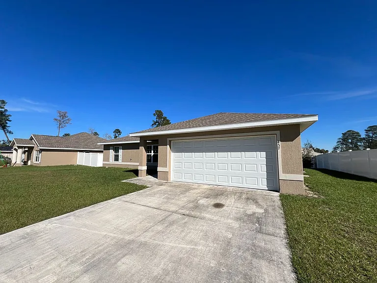 457 Marion Oaks Ln — Photo 3