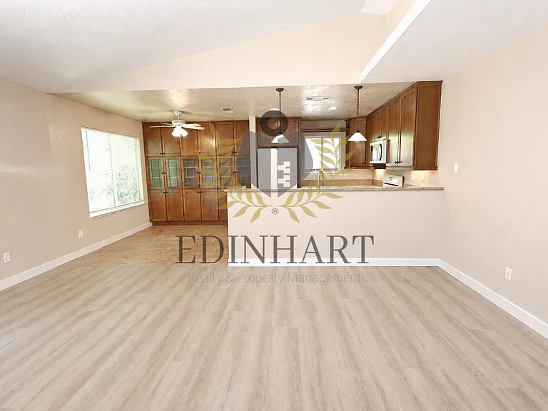 6353 N Brix Ave — Photo 4