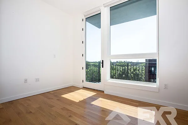 Rented by EXR | media 67