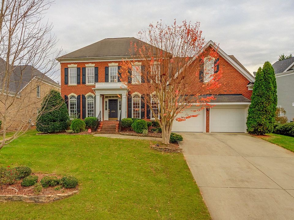 Custm Built - Brick and Fiber Cement Siding