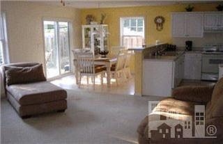 2nd image of 639 NE Lanvale Hills Circle
